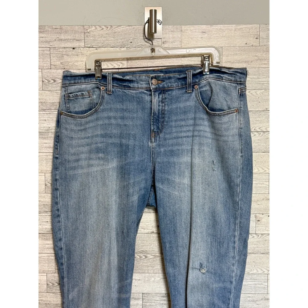 Old Navy Boyfriend‎ Jeans Womens 14 Light Wash Distressed Paint Splatter Relaxed